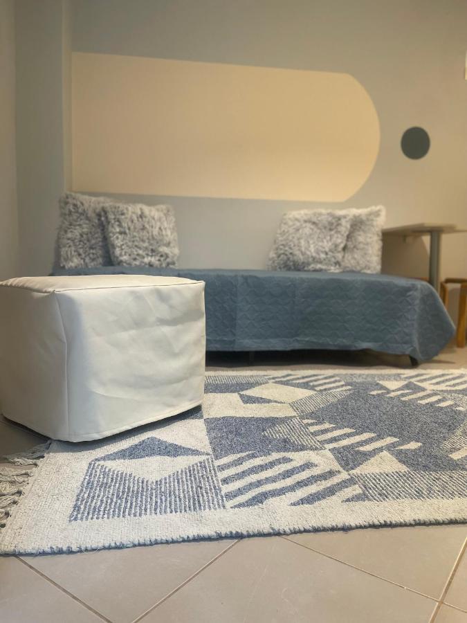 Cozy Minimal Apartment Piraeus Buitenkant foto