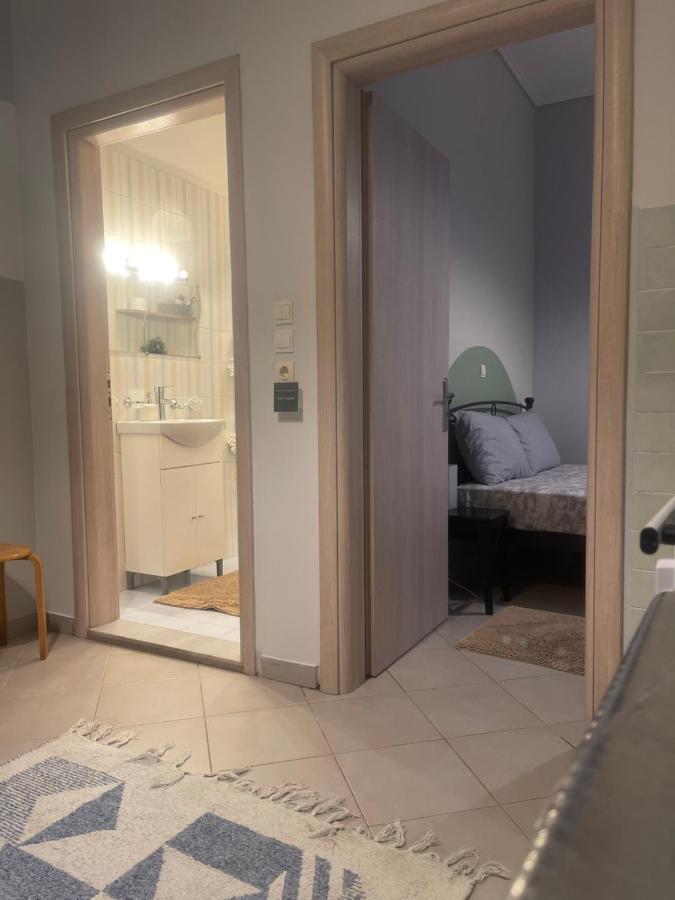 Cozy Minimal Apartment Piraeus Buitenkant foto