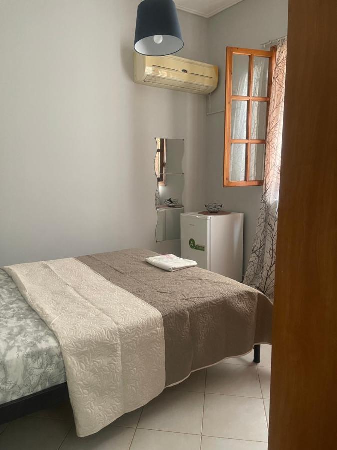 Cozy Minimal Apartment Piraeus Buitenkant foto